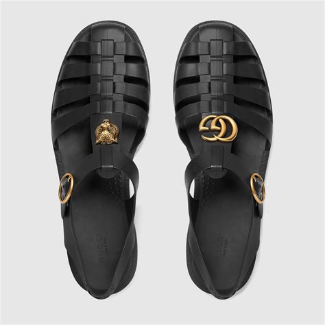 Gucci Buckle Strap Sandals in Black for Men 